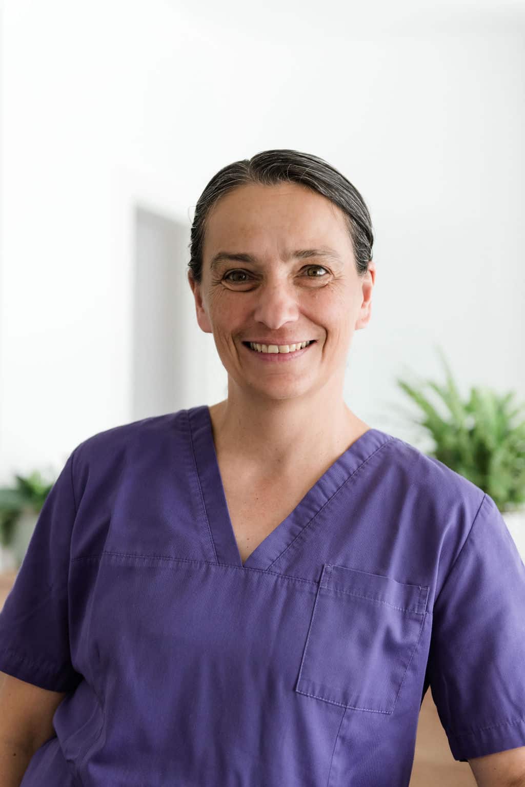 Frau Marion Grundler freundliches Bild der Zahnärztin Frau Marion Grundler